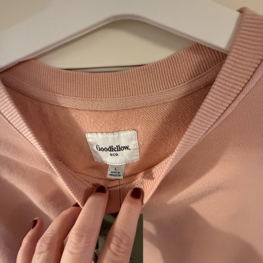 Goodfellow Pink Crewneck Sweatshirt Lg NWT - Picture 3 of 5